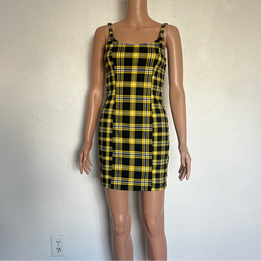 Clueless / Cher Horowitz Black & Yellow Plaid 90s Style Sheath Dress size S